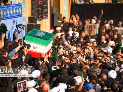 تشییع پیکر مطهر رهبر شهید انقلاب در قم