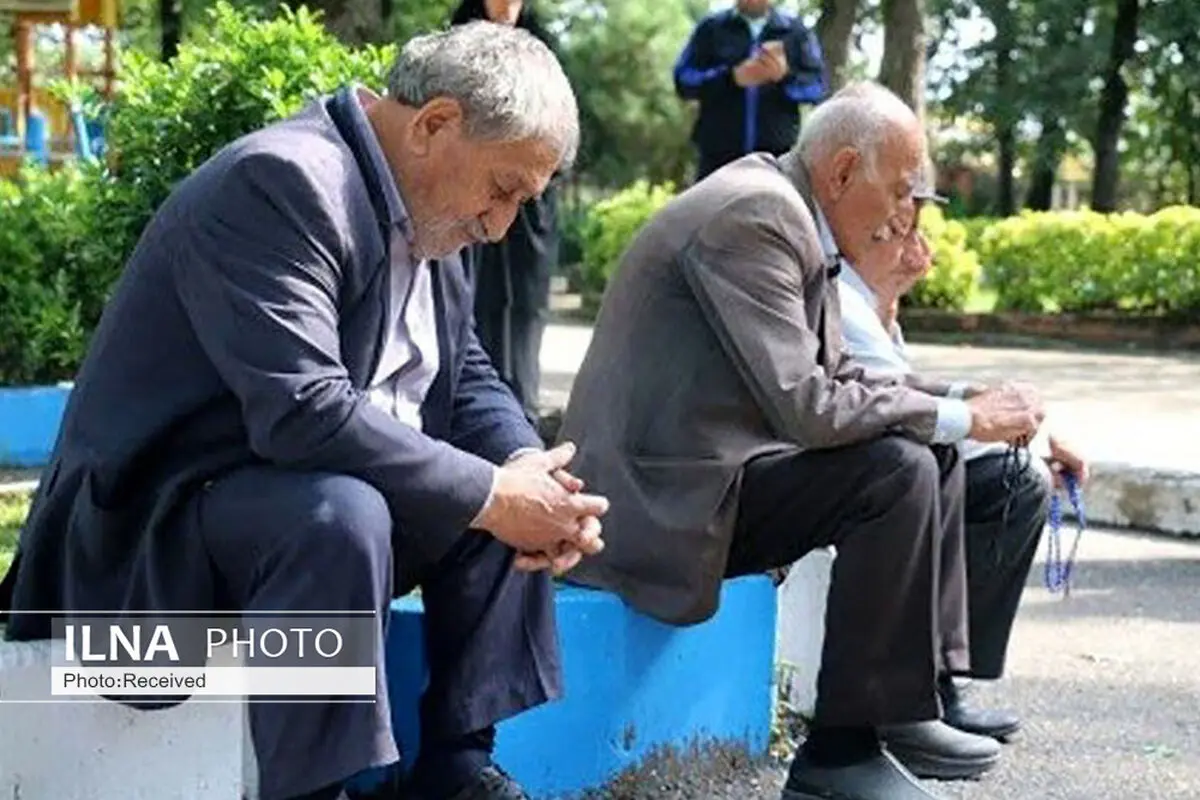 هنوز حقوق بازنشستگان کارگری پرداخت نشده/ انتقاد از تاخیر چند روزه