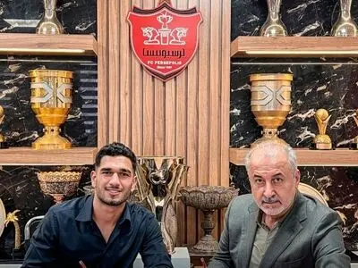 سومین تمدیدی پرسپولیس هم امضا کرد (عکس)