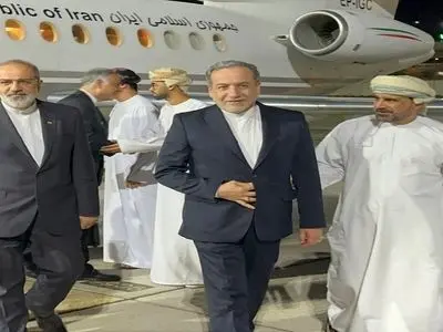 عراقجي يصل العاصمة العمانية مسقط