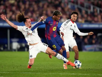 ویدیو: خلاصه بازی بارسلونا 2 - آینتراخت فرانکفورت 1