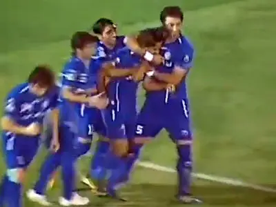 ویدئو: گل قیچی برگردان فرهاد مجیدی به فولاد