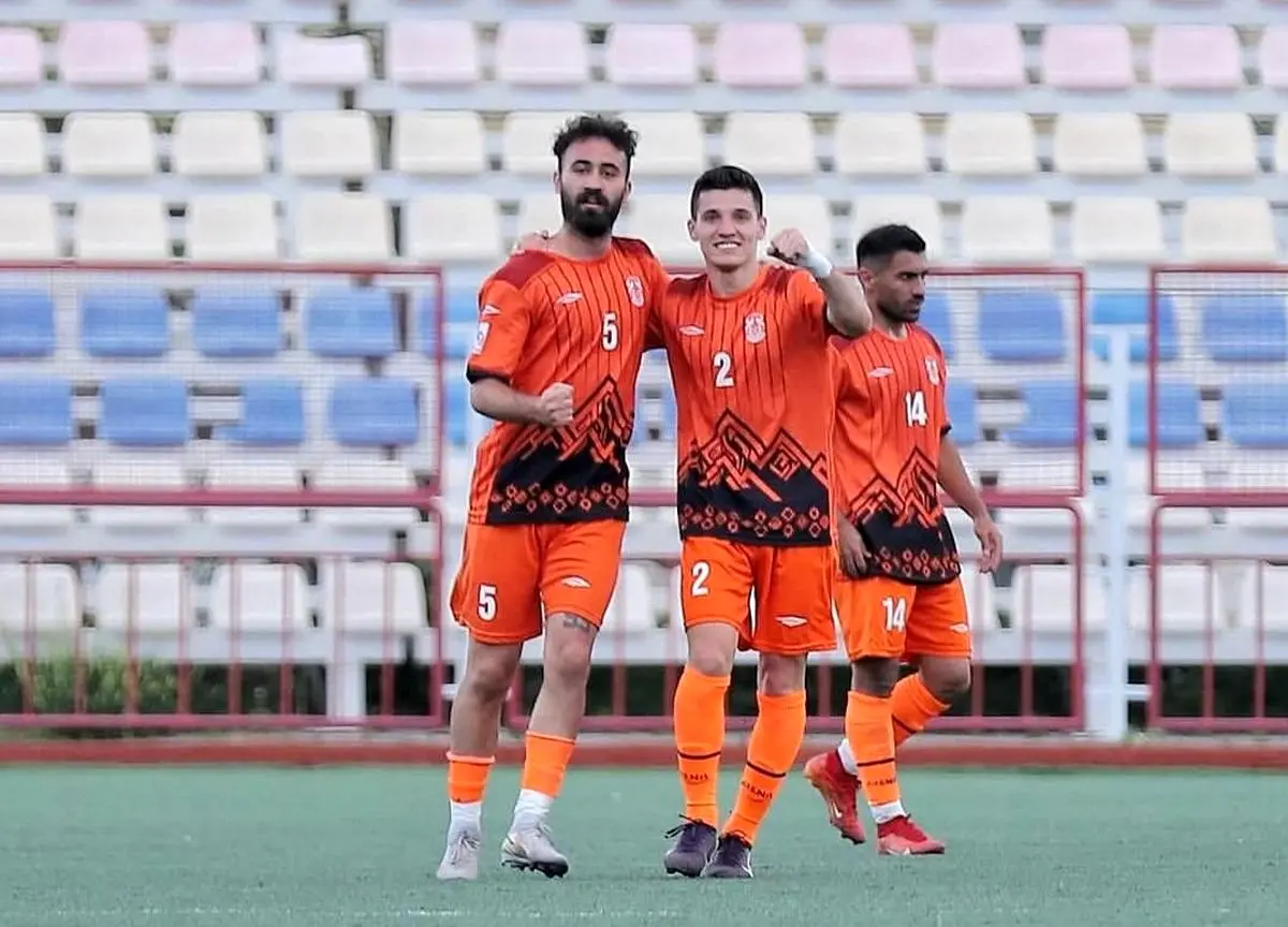 کاراگستر 1 - 0 نیروی زمینی تهران ؛ تبریزی ها امیدوار به ماندن