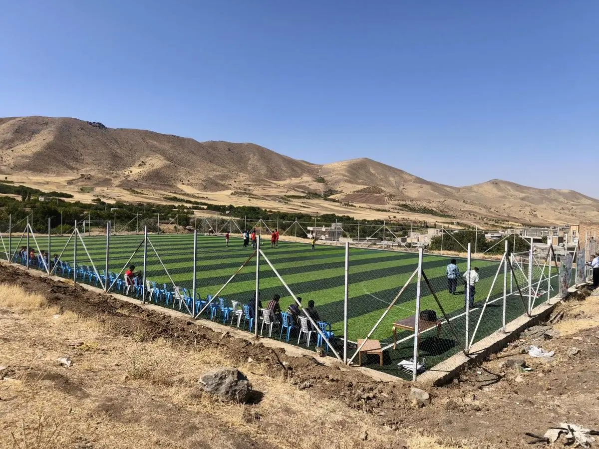 افتتاح زمین چمن مصنوعی روستای علی آباد بخش بیلوار کرمانشاه