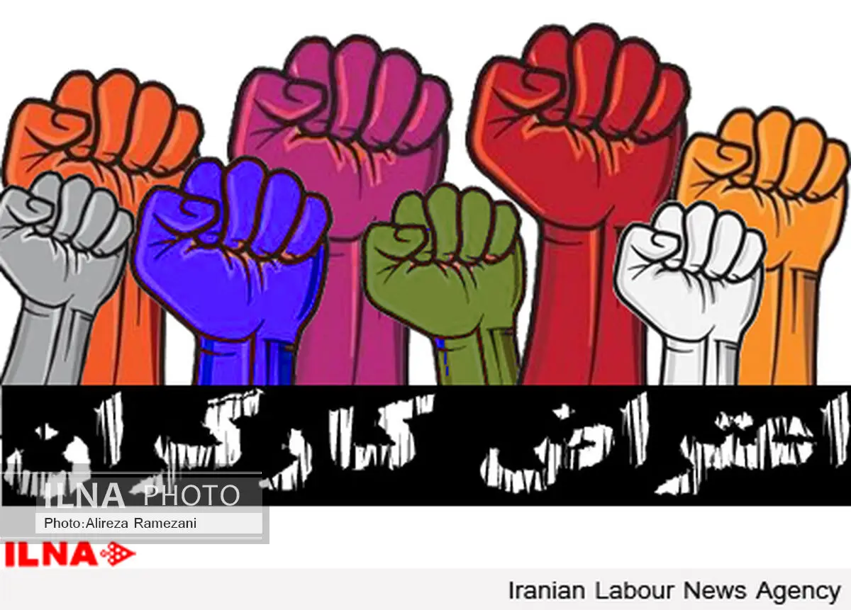 تجمع کارگران سد « چم شیر » مقابل فرمانداری گچساران 