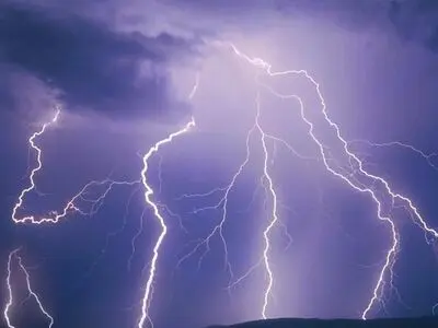 صاعقه جان یک نفر را در شهرستان چالدران گرفت