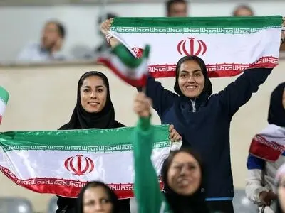 استقبال باورنکردنی خانم‌ها؛ آنها می‌توانند ورزشگاه را پر کنند/ سورپرایز ویژه در خرید بلیت (گزارش)