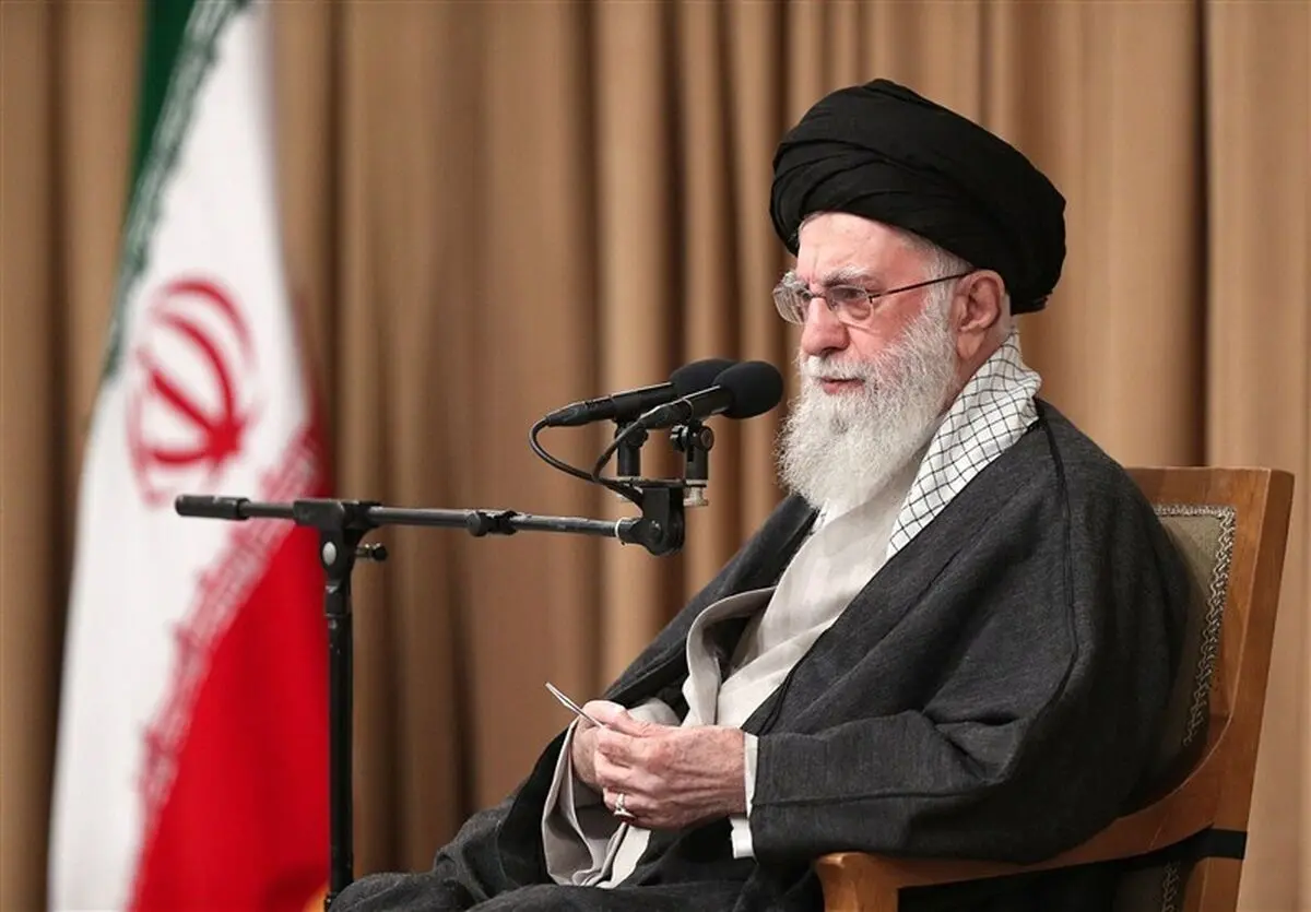 پیگیری وضعیت سلامت رضا امیرخانی از سوی رهبر انقلاب