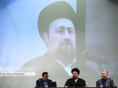 نشست «سیاست خارجی متوازن در مکتب امام خمینی (ره)»
