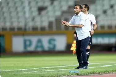 سرمربی پارس جنوبی در آستانه جدایی قرار گرفت