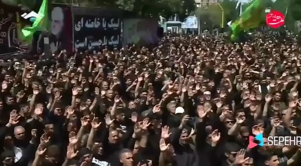 شعرخوانی حماسی در جمع عزاداران اردبیلی + فیلم