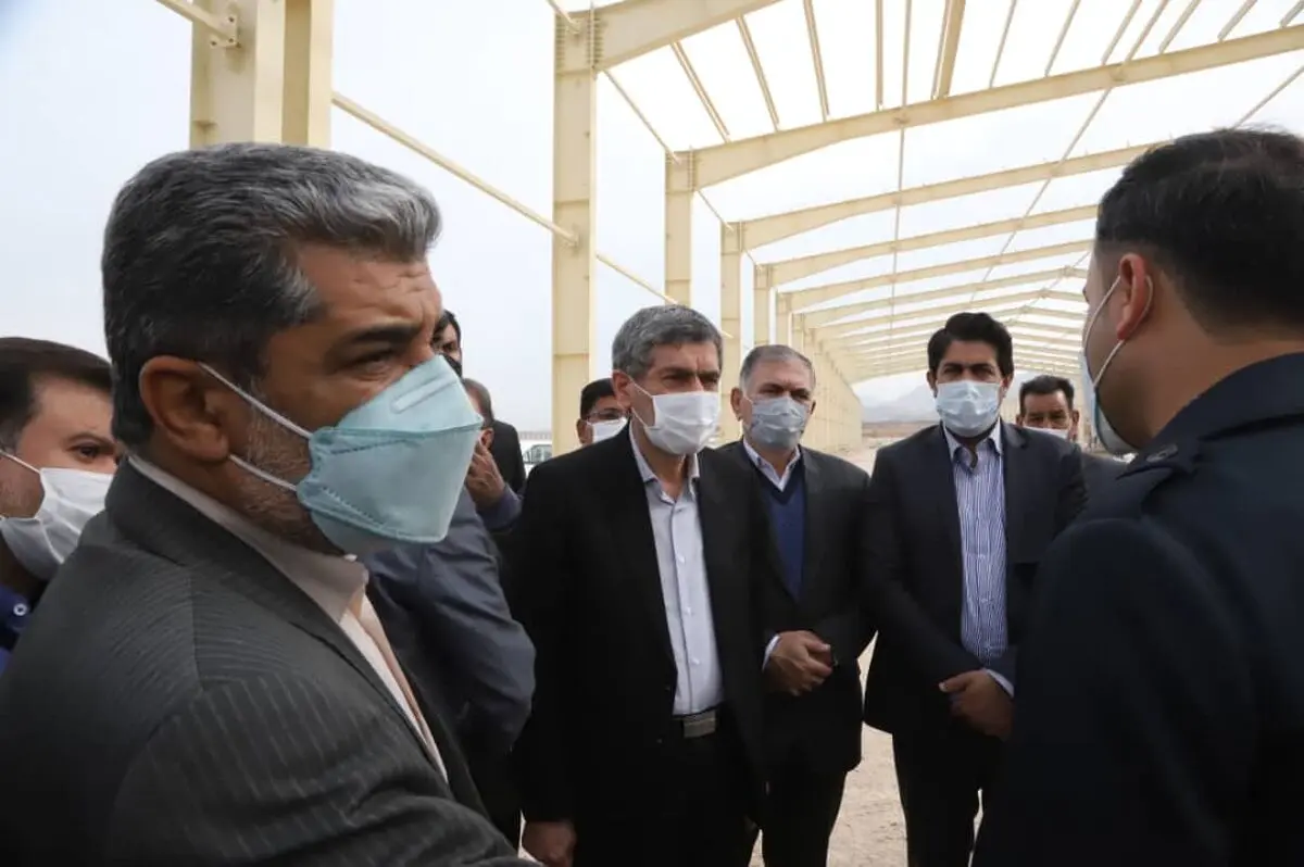 همکاری مجلس، وزارت راه و استانداری فارس برای پایان دادن به مشکلات جاده سورمق به یاسوج/ وزارت دفاع گلخانه‌های بزرگ مقیاس در اقلید راه اندازی می‌کند