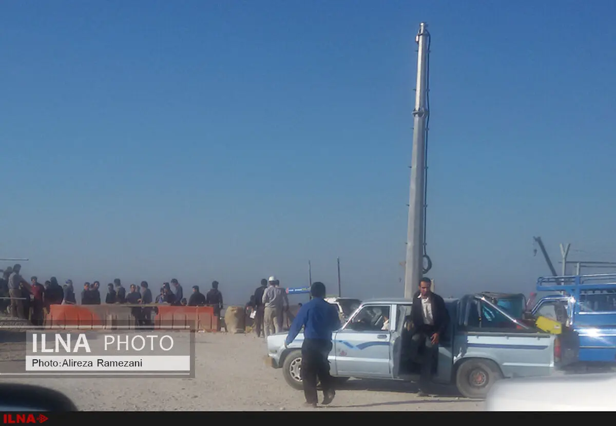 تجمع کارگران پیمانکاری فاز ۱۹ عسلویه برای مطالبات مزدی