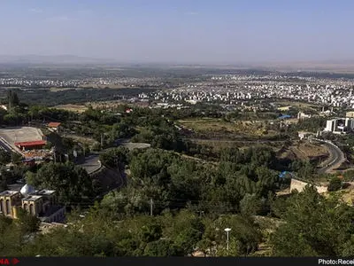 علاقمندی اتباع خارجی برای خرید ملک در همدان/ فرماندار : بعید  می‌دانم / عضو شورا : شخصاً پیگیری خواهم کرد