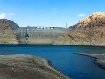 کاهش 30 درصدی ذخیره آب در پست سدهای استان اردبیل / دشت اردبیل با خطر فرونشست زمین مواجه است