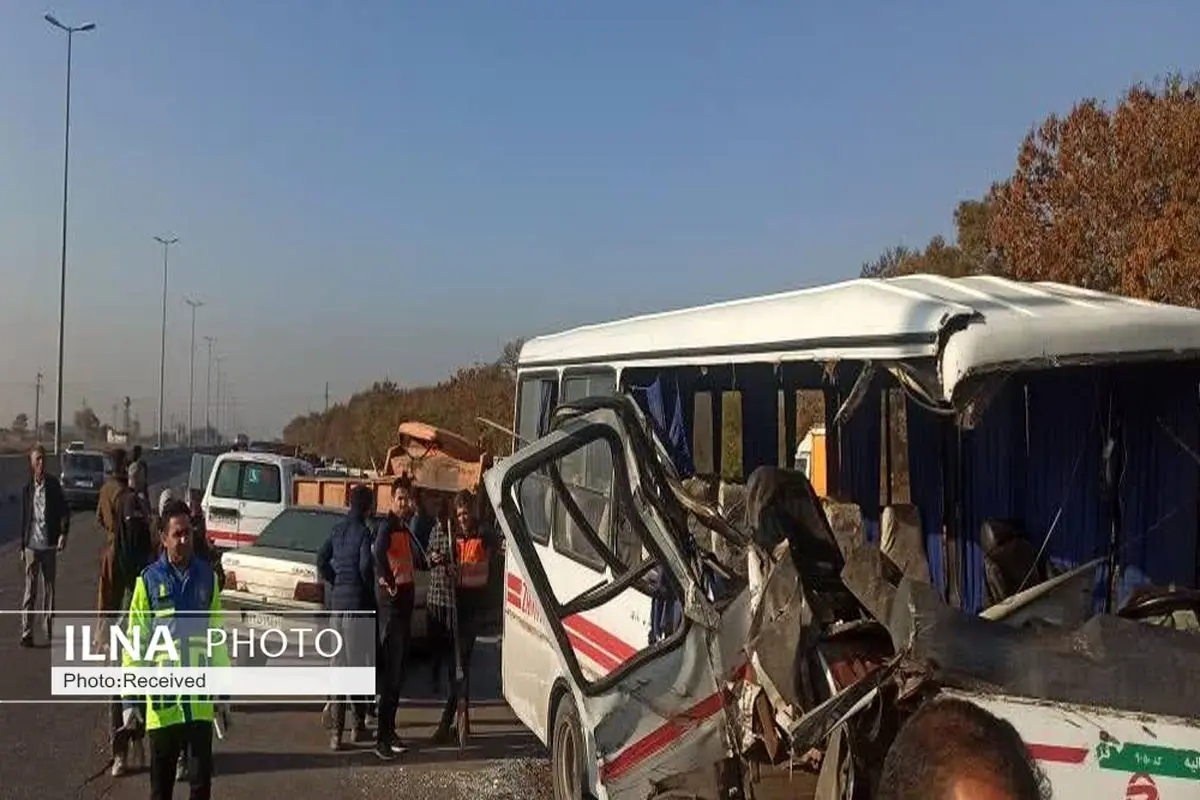 حادثه رانندگی در محور قزوین_تاکستان 20 مصدوم برجای گذاشت