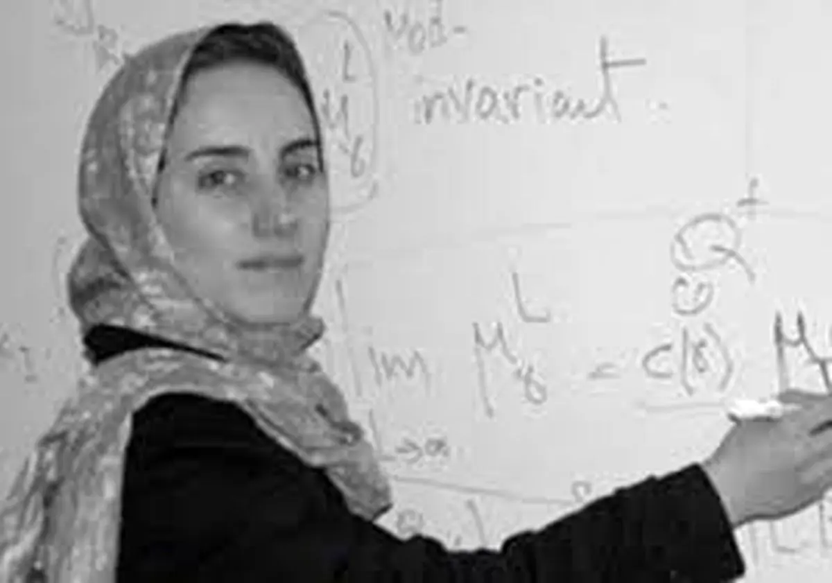 تصویر مریم میرزا خانی ۳۰ سال پیش در روزنامه‌های ایران