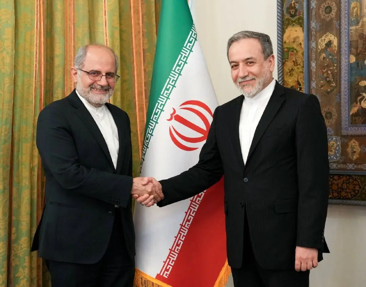 دیدار سفیر جدید ایران در ایرلند با وزیر امور خارجه