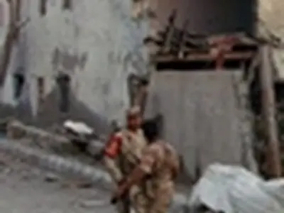 در حمله به ایست بازرسی ارتش یمن ۱۲ نفر کشته شدند