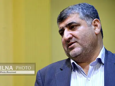 مجلس راهکار خاصی برای حل مشکلات اقتصادی کشور ندارد/ ضعف مدیریتی در کنار تحریم و کرونا، شرایط را سخت کرد
