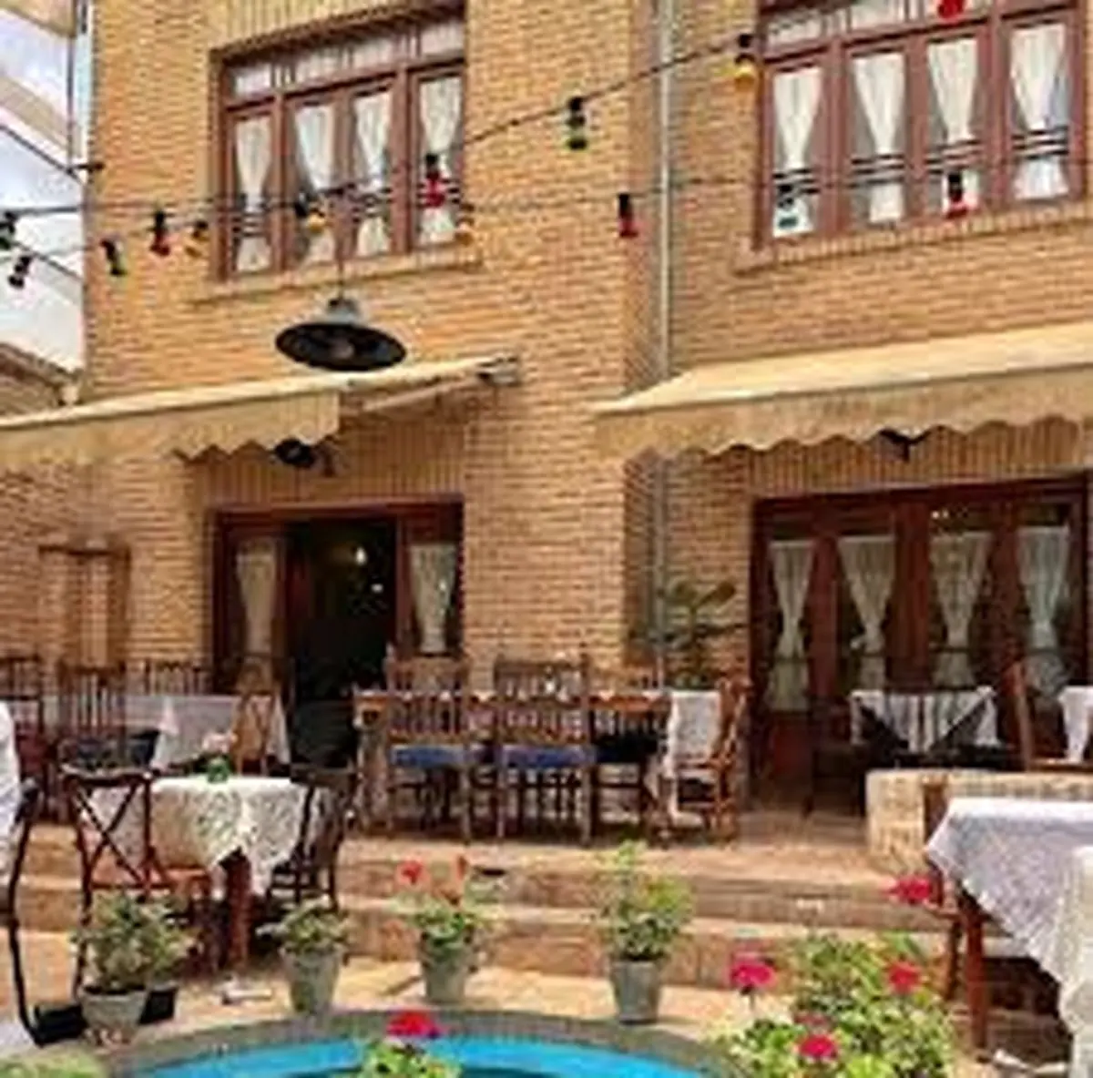 نگران تبدیل خانههای قدیمی به کافه نباشیم