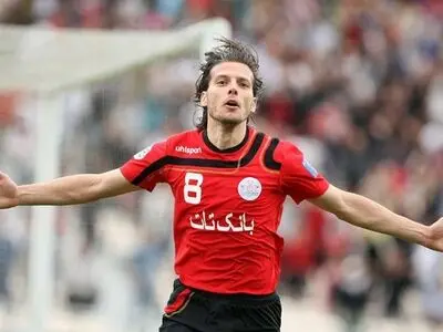 شادی گل جنجالی مهاجم اسبق پرسپولیس مقابل سوشا مکانی (ویدئو)