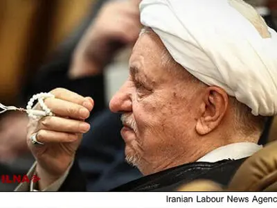 آیت الله هاشمی‌رفسنجانی درگذشت همسر آیت‌الله جنتی را تسلیت گفت