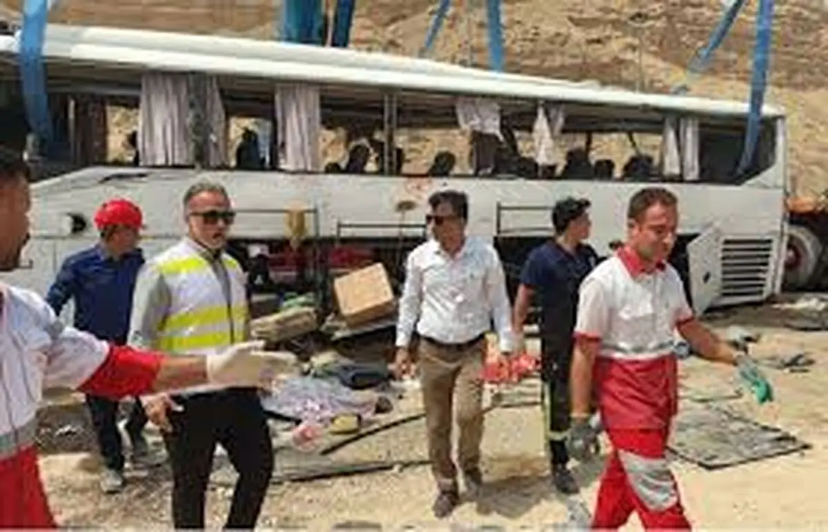 مرگ ۶ کارگر عسلویه در حادثه تصادف/ ۲۰ کارگر دیگر مصدوم شدند