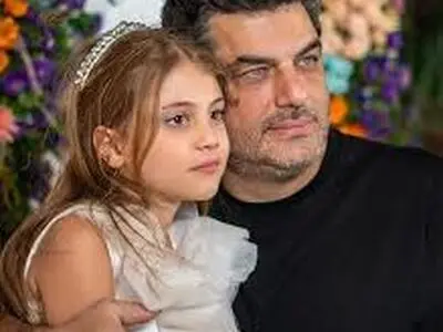 موتور سواری جالب سام درخشانی و دخترش/ فیلم