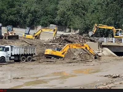 شهروندان از سفرهای غیرضروری به لواسان خودداری کنند/ عملیات پاکسازی در منطقه