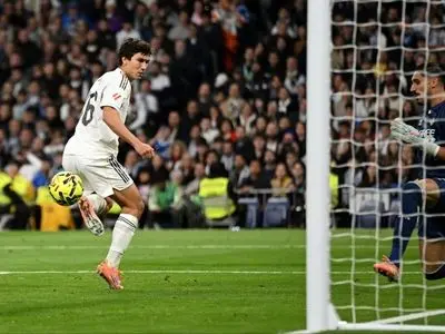 رئال ۵-۱ بتیس: رئال مادرید برنابئو را منفجر کرد