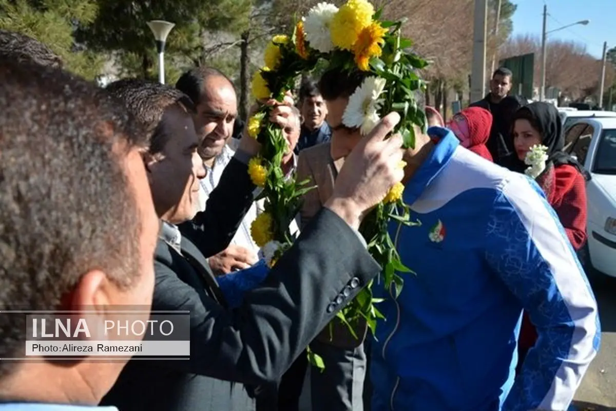 از کارگر قهرمان جهان تقدیر شد