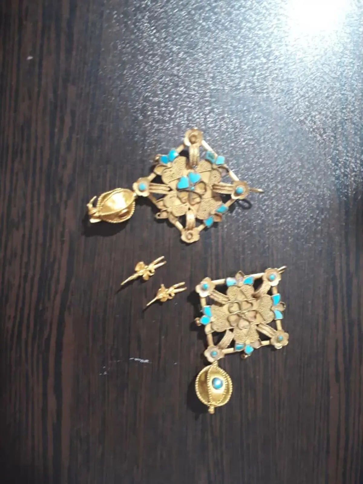 کشف عتیقه های 50 میلیاردی دوران هخامنشی  در کرمانشاه 
