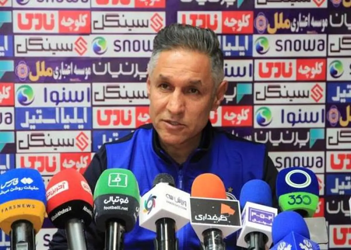 مربی استقلال: 20 هفته صدر جدول بودیم/ منتظر لغزش پرسپولیس می‌مانیم
