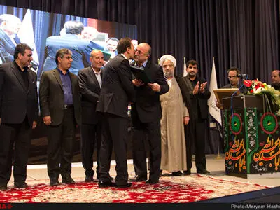 آئین معارفه شهردار منتخب کلانشهر کرج دکتر اصغر نصیری