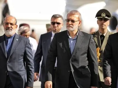 علی لاریجانی وارد مسقط شد