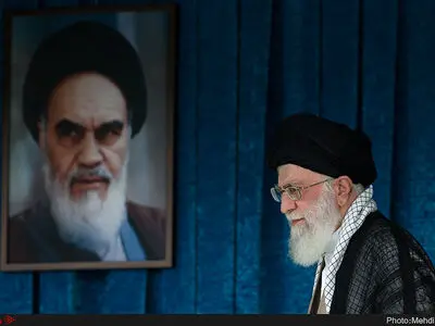 رهبر انقلاب: استعمارگران با ایجاد حس حقارت بر ملت‌ها، بر آنها مسلط می‌شوند