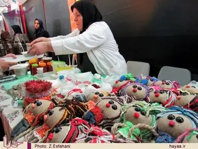 زنان همچنان شغل خود را از دست می‌دهند/ آسیب جدی کرونا به زنان شاغل در مشاغل غیررسمی