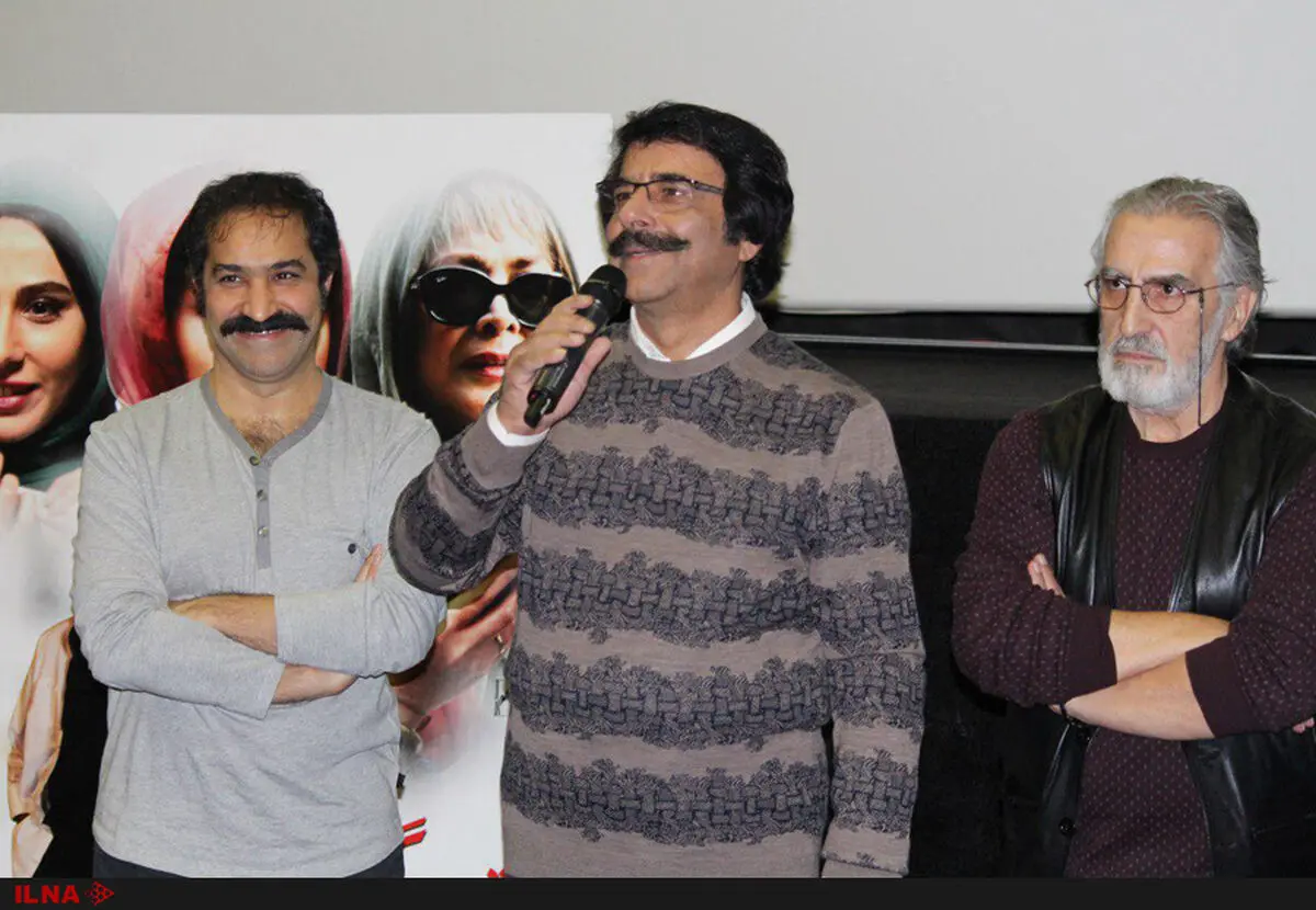 علیرضا افتخاری: گروهی نمی‌خواهند ما لباس فصل بپوشیم 