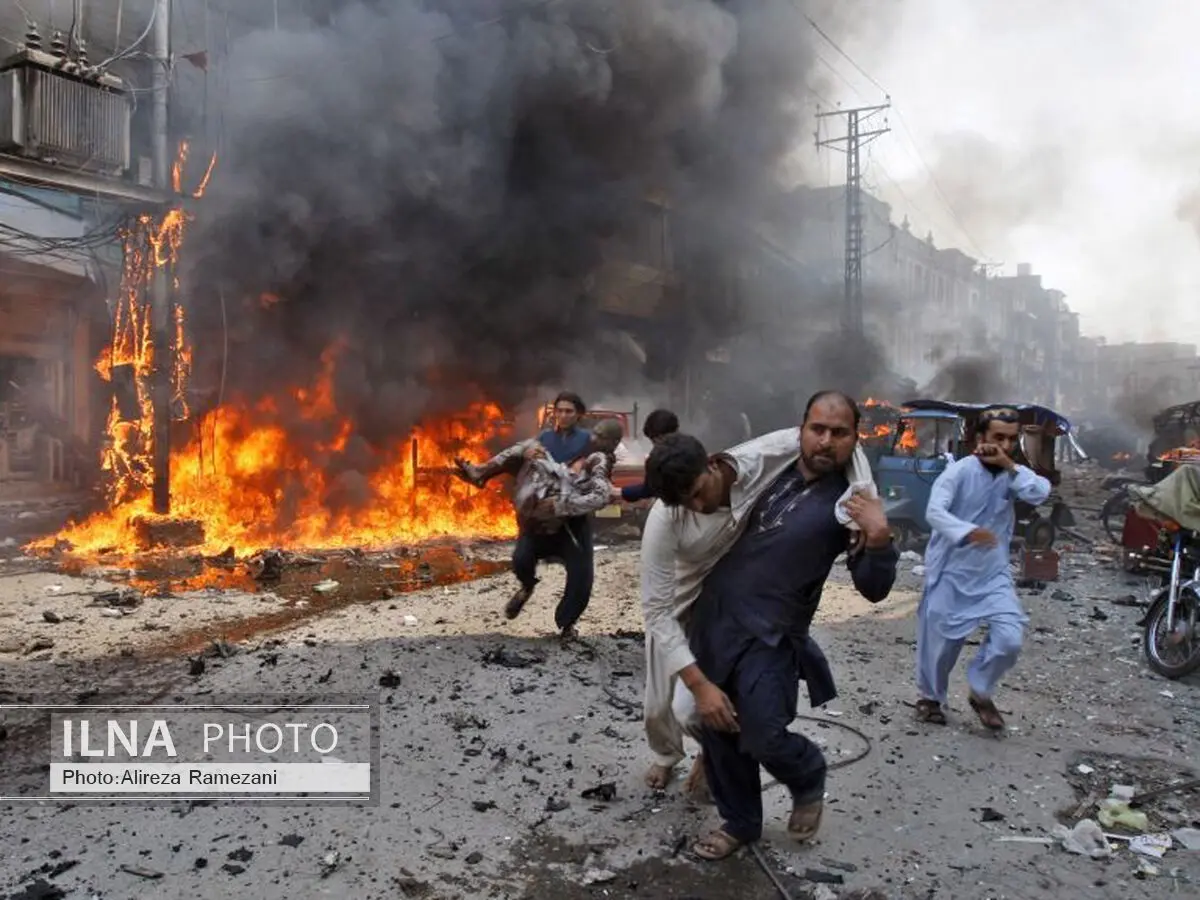 انفجار در پاکستان بیش از ۱۸۰ کشته و زخمی بر جای گذاشت