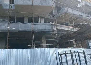 تشکیل پروندۀ قضایی برای مرگ ۵ کارگر ساختمانی در حادثه سقوط بالابر نور/ ۴ مصدوم همچنان بستری هستند