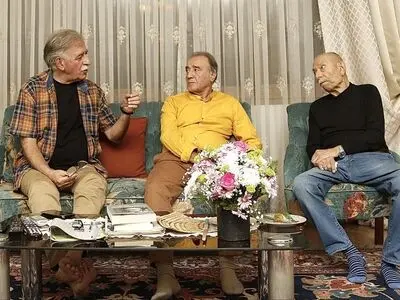 مدیران خانه سینما به عیادت «علی نصیریان» رفتند