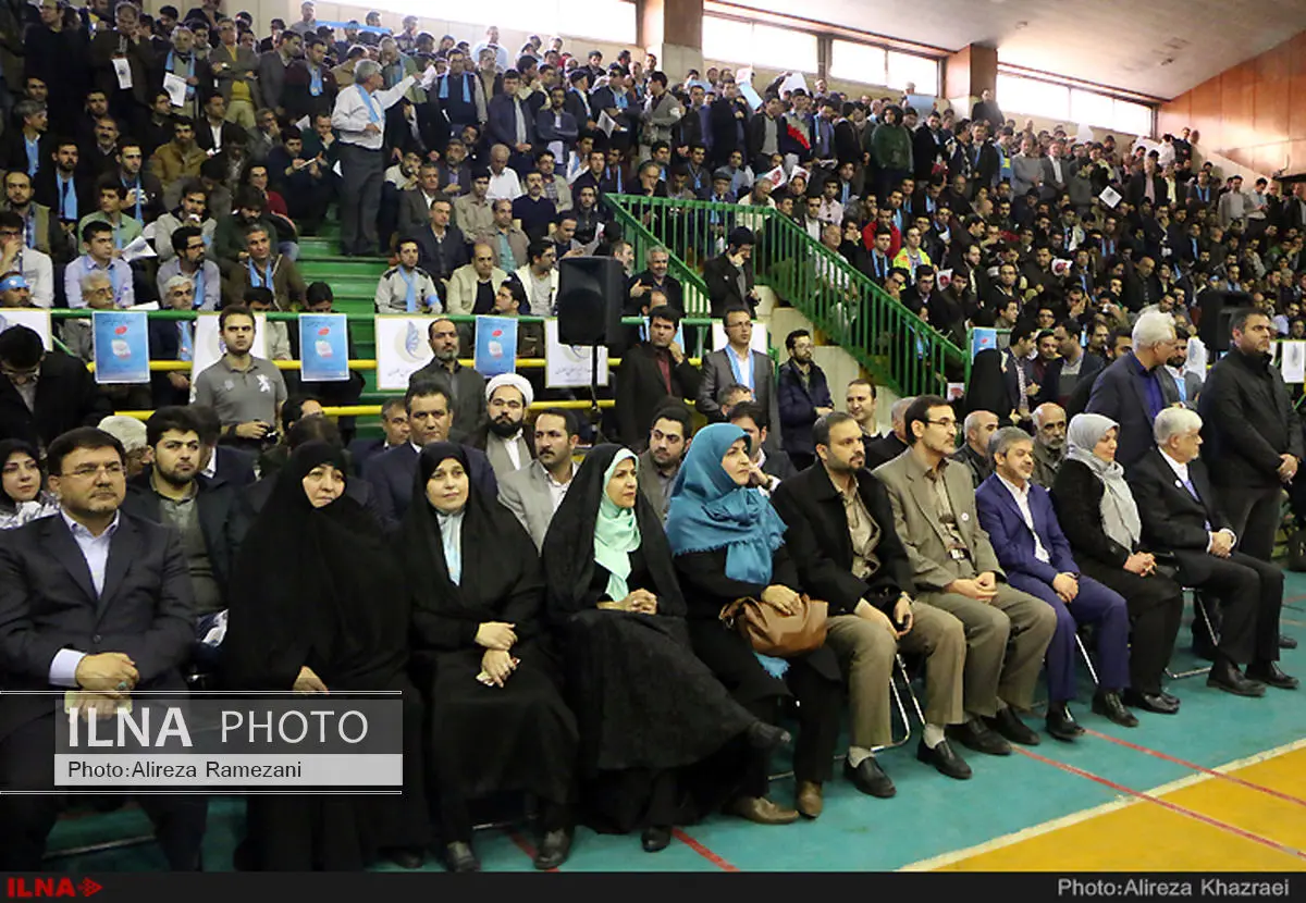 جمهوریت نظام در سه دوره اخیر مجلس زیر سوال رفت