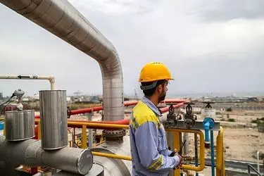 آسیب به تعدادی از تأسیسات منطقه ویژه انرژی پارس/ عملیات خنک‌سازی انجام می‌شود