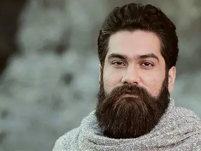 علی زندوکیلی برای «آقازاده» می‌خواند