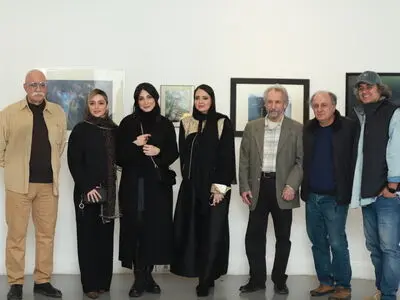نمایشگاه «چند تکه آینه» افتتاح شد