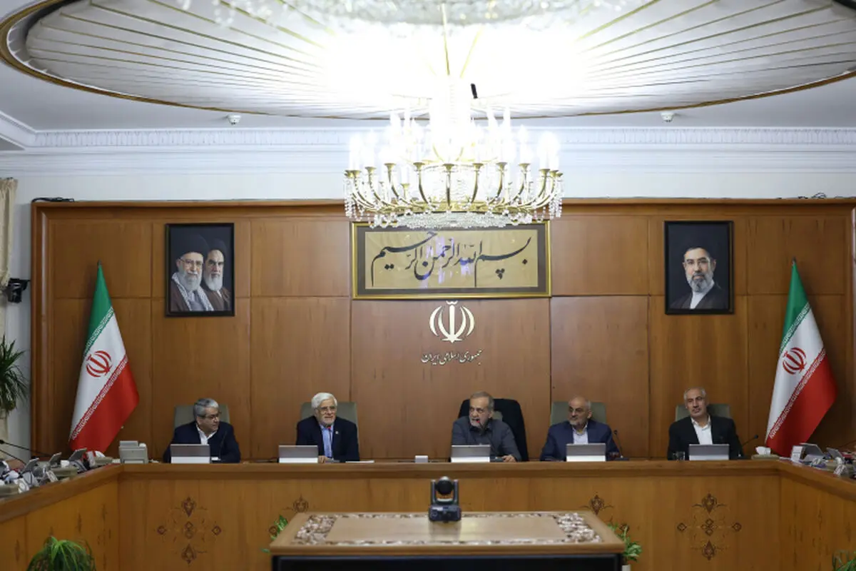 دستور پزشکیان برای تشکیل کمیته تثبیت قیمت کالاهای مشمول کالابرگ/ تقدیر رئیس جمهور از مدال آوران مسابقات آسیایی