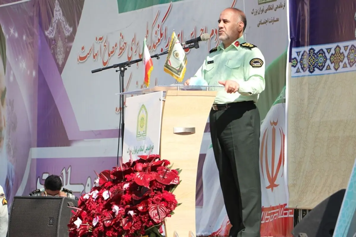 کسبه و بازاریان رزمندگان خط مقدم مبارزه با تحریم‌های دشمنان