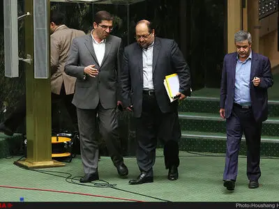 شریعتمداری به عنوان وزیر صنعت، معدن و تجارت انتخاب شد