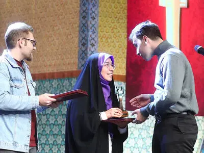 مرکز جوان سوره ۲ برگزیده جشنواره دانش‌آموزی مدرسه را بورسیه کرد